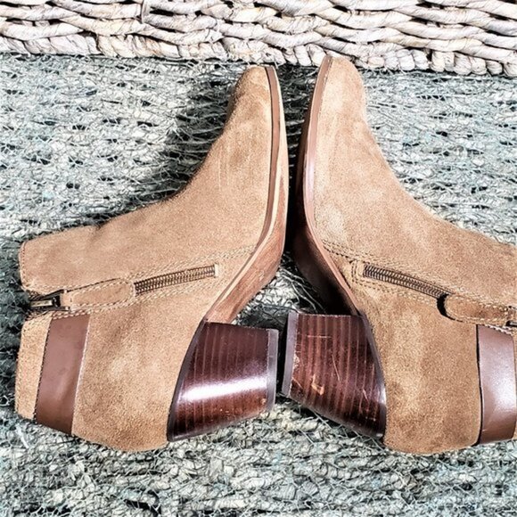 GUESS Suede Heeled Booties Size 7M - Picture 7 of 11